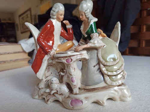 Superbe figurine porcelaine - en,