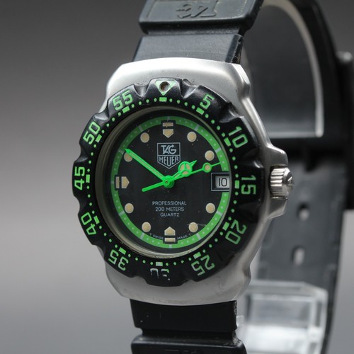 Montre quartz - à,