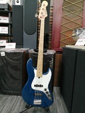 Guitare basse électrique