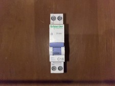 DISJONCTEUR MODULAIRE 16A