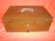 coffre fort en acier (banque, caisse de voyage) époque fin 19 éme , début 20 éme