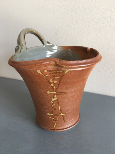 Joli pot gres - gres, émaillé