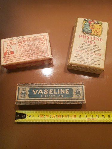 Boîte ancienne pub - boîte,