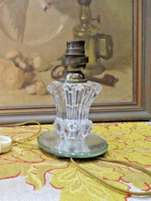 ancienne petite lampe de
