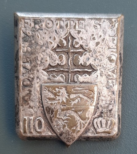 Insigne 110 1945 - ri,