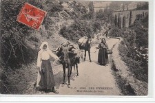 LES PYRENEES - Marchande de