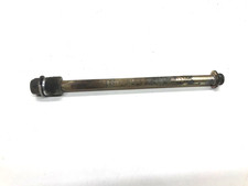 Axe d'essieu de roue avant