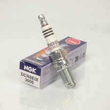 Bougie d'allumage NGK pour SSV