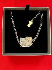 Hello Kitty Charm with Flower Bow and Gold Accents Bracelet