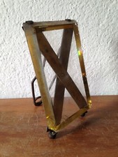 TRÈS JOLI PETIT CADRE PHOTO ANCIEN EN métal avec vitre épaisse 