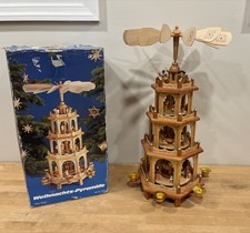 Weihnachts Pyramide 4 Tier