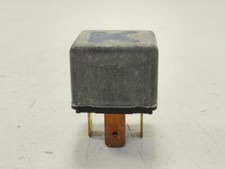 0332015006 Relais pour VOLVO