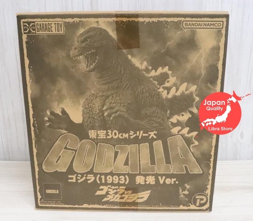 Rare toho figurine - toho,