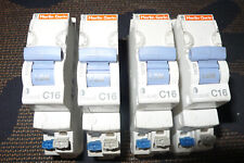 DISJONCTEUR MODULAIRE EMBROCHABLE 16AMPERES 2POLES D'clicXE 16726 MERLIN GERIN