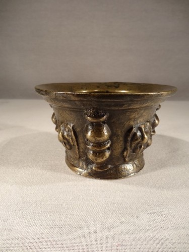 Ancien mortier bronze - mortier, en