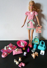 R3. Poupée Barbie Mattel doll