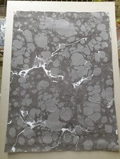 Papier marbré à la cuve de