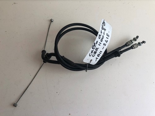 Une paire cable gaz - une, d