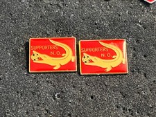 f 2 PINS PIN  FOOTBALL SOCCER