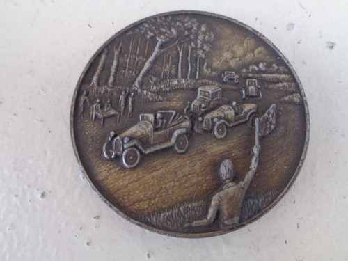 Médaille automobile