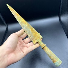 Très ancien grand fer de lance de bataille en bronze romain ancien