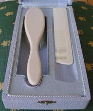BROSSE et PEIGNE COFFRET CADEAU de naissance ou de baptême