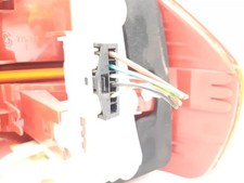 Feu arriere principal gauche