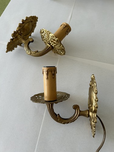 Anciennes petites appliques
