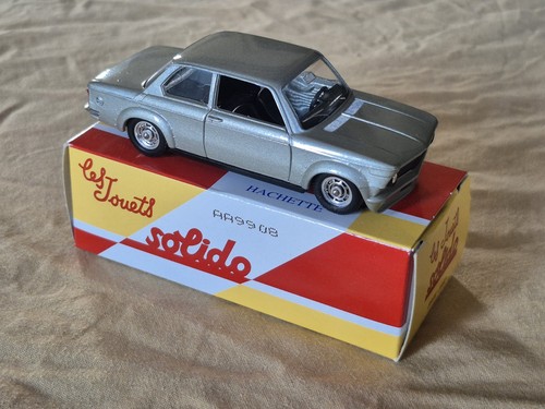 Voiture miniature bmw 2002 - miniature,