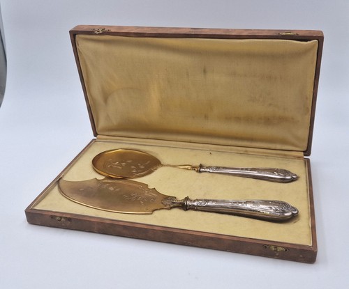 Coffret ancien avec une - , grande