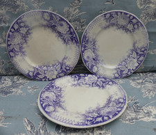 3 Petites assiettes plates U &
