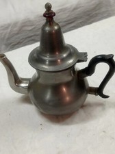 Ancienne cafetière orientale en étain – poinçonnée – bec long – 22 cm – 940 g – 