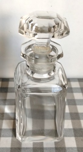 Ancien joli petit flacon - , à