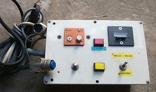 BOITIER DE COMMUTATION  CONTINU / IMAGE PAR IMAGE POUR PROJECTEUR CINEMA 35MM