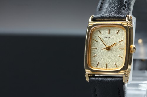 Vintage 1990 mint - vintage, n