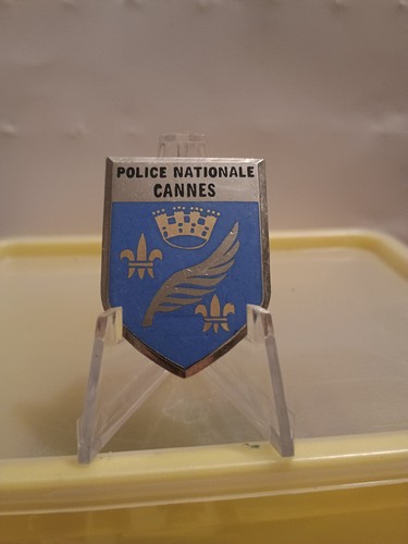 Pucelle insigne métal - pucelle,