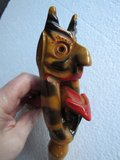 An 70 Casse noix ou noisette en bois sculpté  DIABLE  diabolus satan lucifer TBE