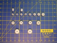 2x Engrenage / pignon M0.5 axe 2 mm choix 7 à 20 dents moteur loco HO JOUEF