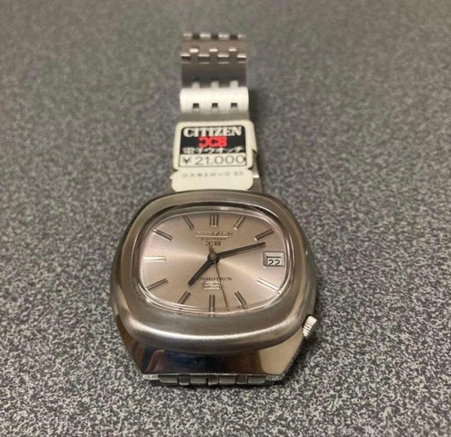 Montre analogique pour homme