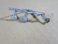 110U Vintage Jouet Ancien Socle de Charrue en Métal Repeint