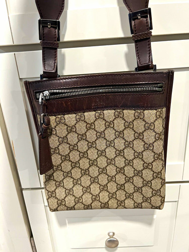 Gucci logo print - gucci, canvas