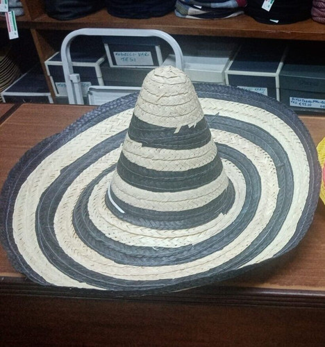 Chapeau sombrero diamètre - 1,