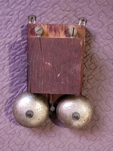 Ancienne sonnette téléphone - ancienne,
