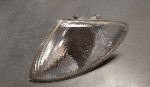 Clignotant avant gauche megane - clignotant,