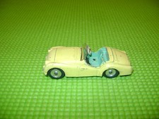 DINKY TOYS 105 TRIUMPH TR2
