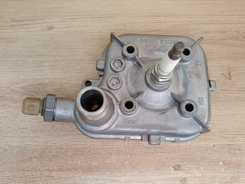 Une culasse origine peugeot - une,