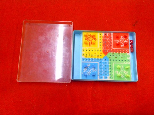 Jeu cheval plastique - de,