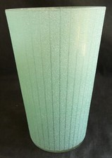 Vase vintage vert 20 cm – Verrerie de Vianne (47) – fait main – Ref 4304