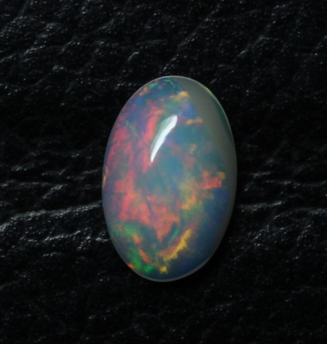 Cabochon ovale feu - , arc-en-ciel
