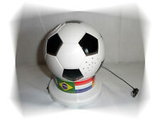 Radio FM Ballon de Football Noir et Blanc et Bande Drapeaux 